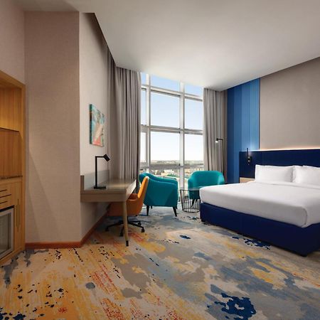 La Quinta By Wyndham Abu Dhabi Al Wahda Hotel Luaran gambar