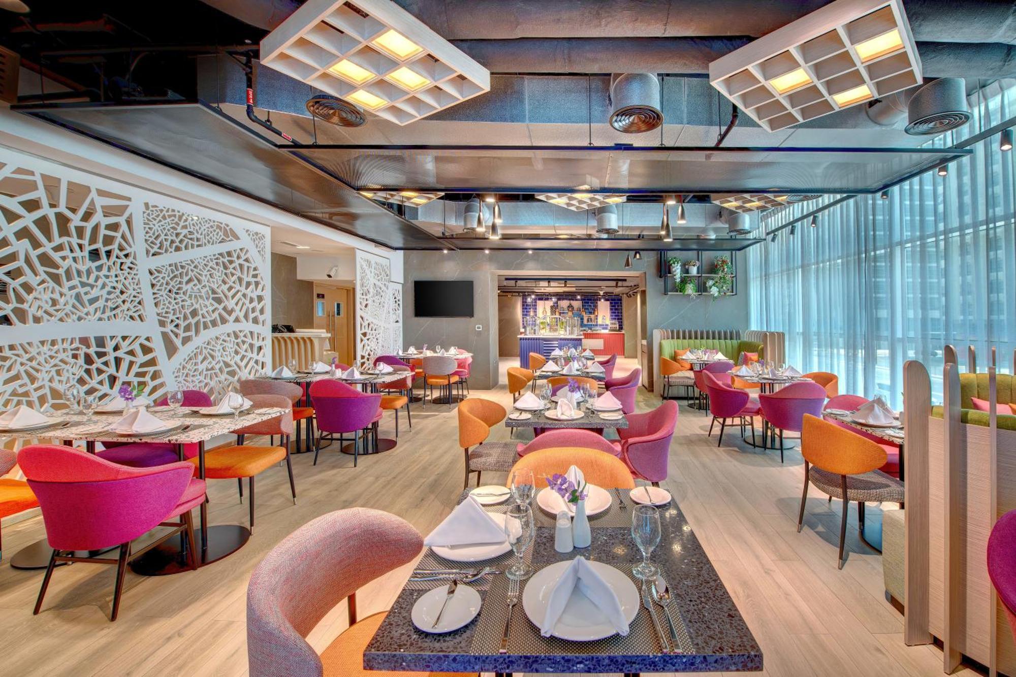 La Quinta By Wyndham Abu Dhabi Al Wahda Hotel Luaran gambar