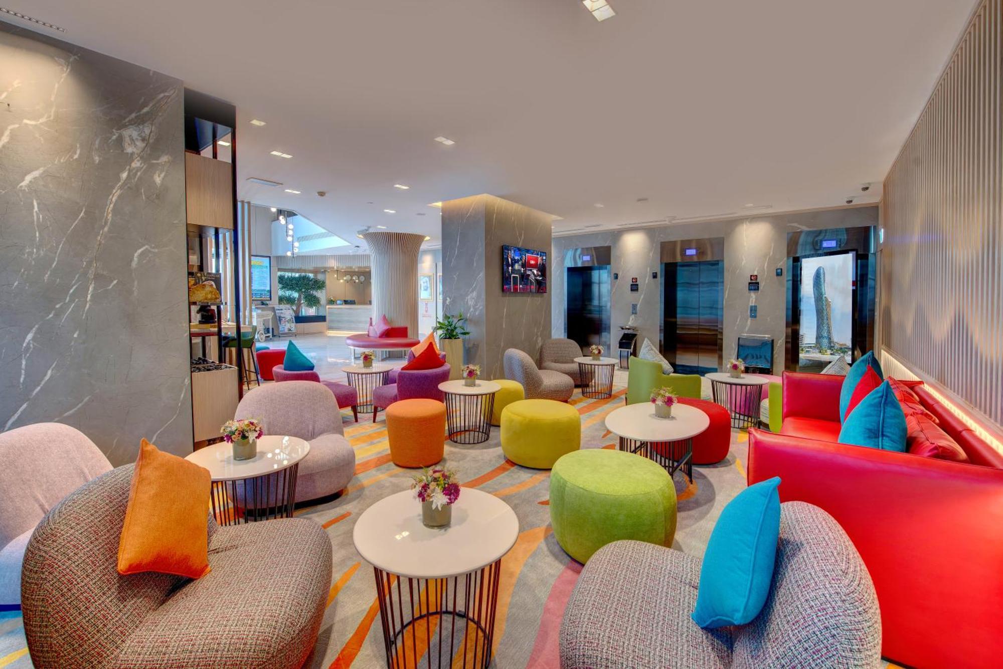 La Quinta By Wyndham Abu Dhabi Al Wahda Hotel Luaran gambar
